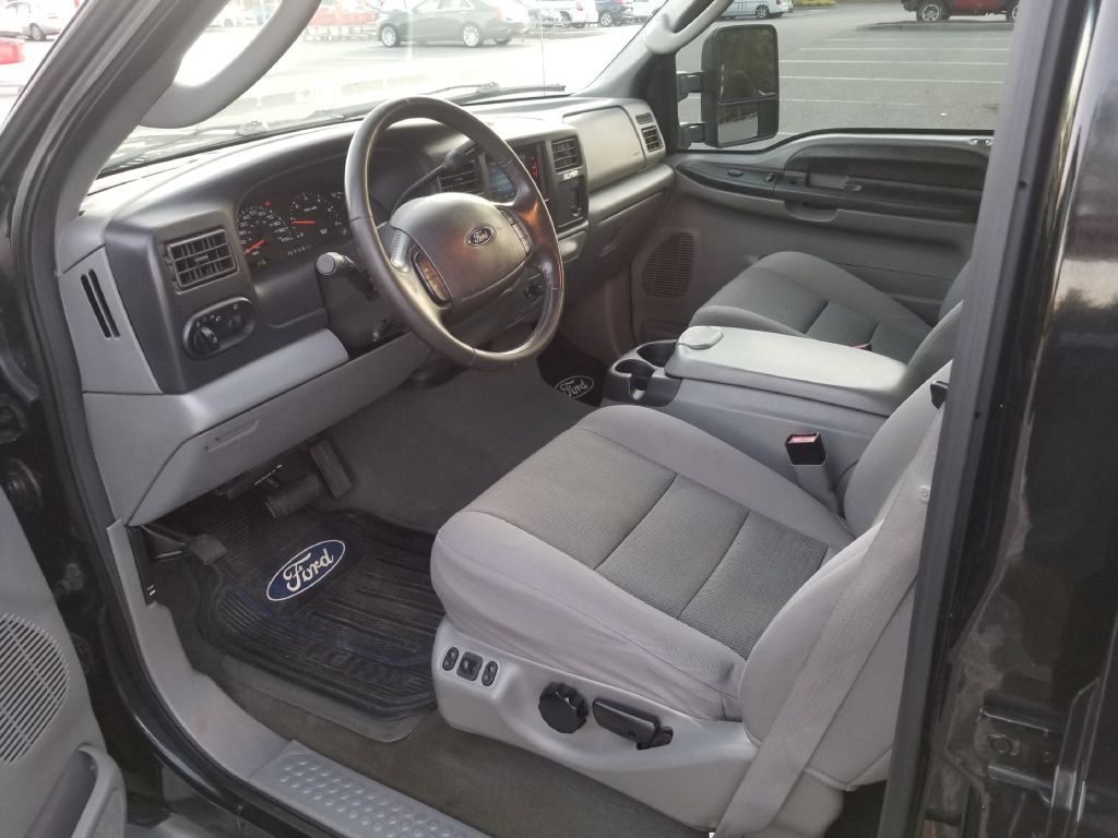 2005 FORD EXCURSION - 2705