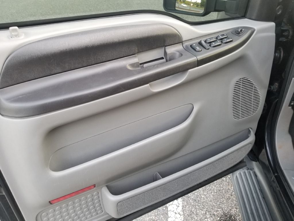 2005 FORD EXCURSION - 2705