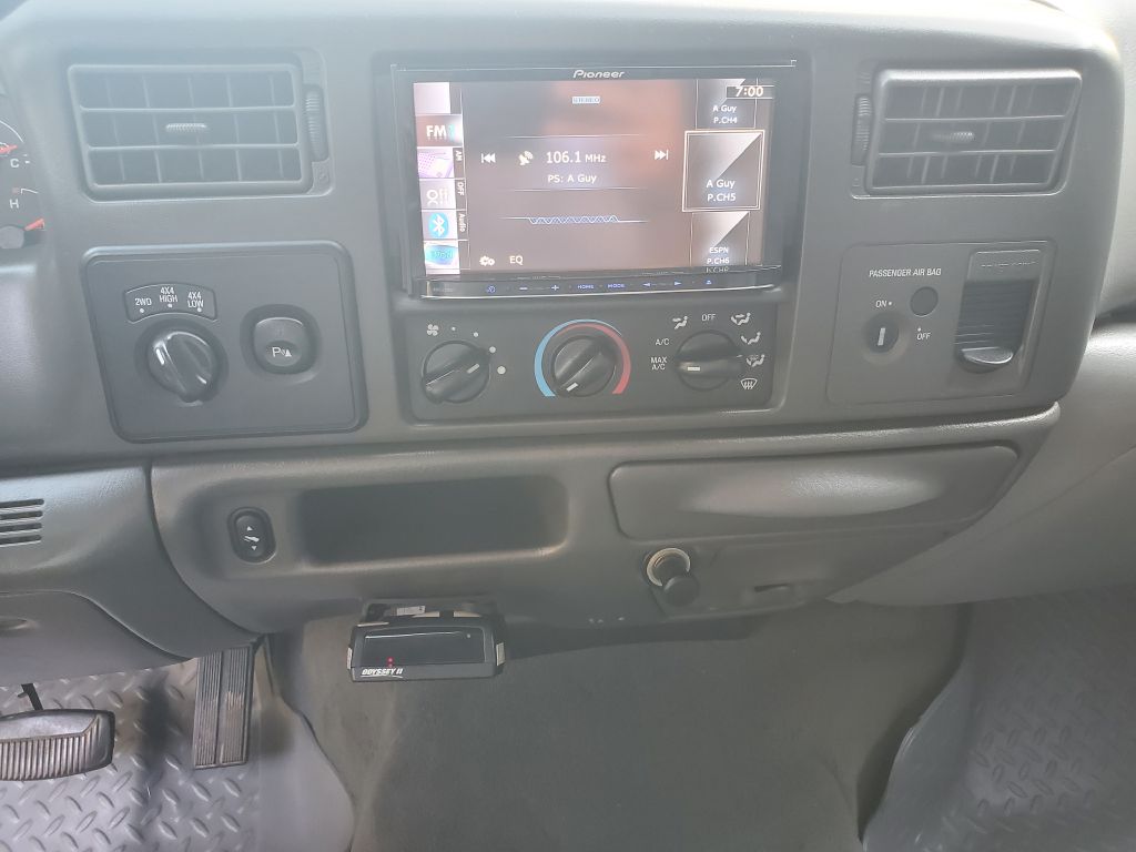 2003 FORD F350 - C0143