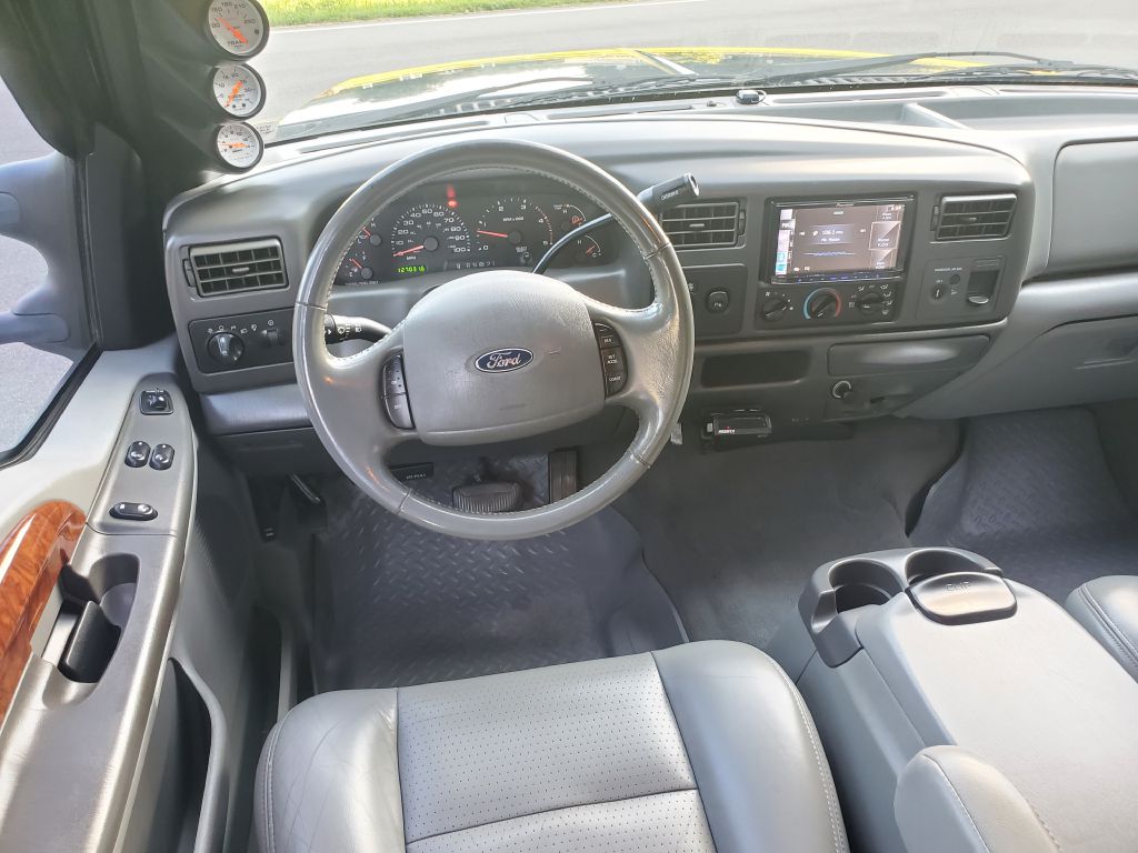 2003 FORD F350 - C0143