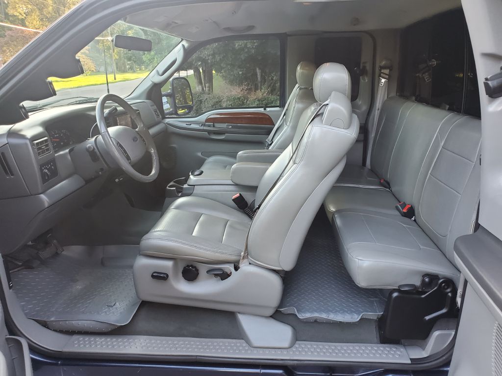 2003 FORD F350 - C0143