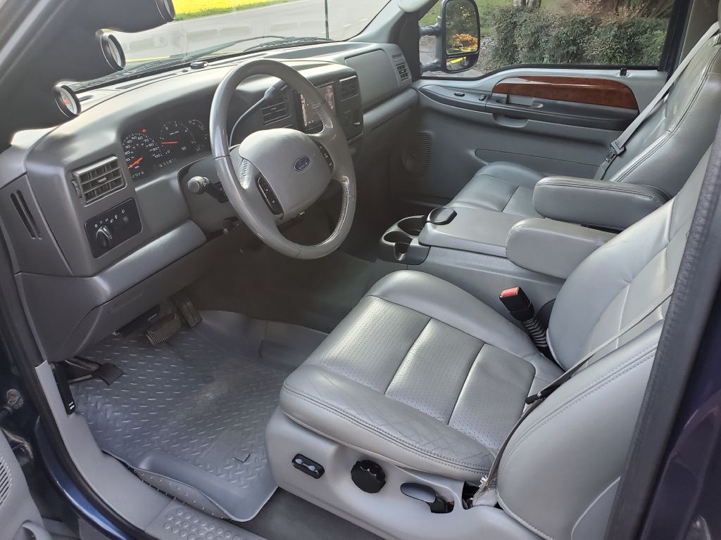 2003 FORD F350 - C0143