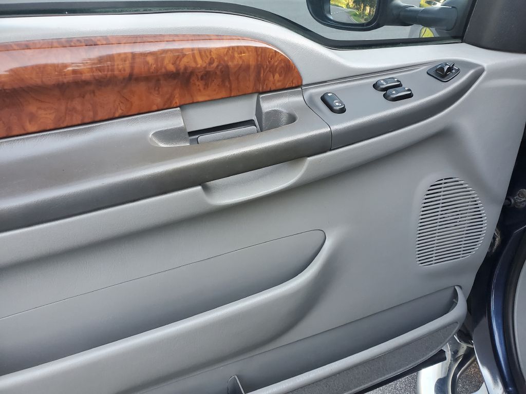 2003 FORD F350 - C0143
