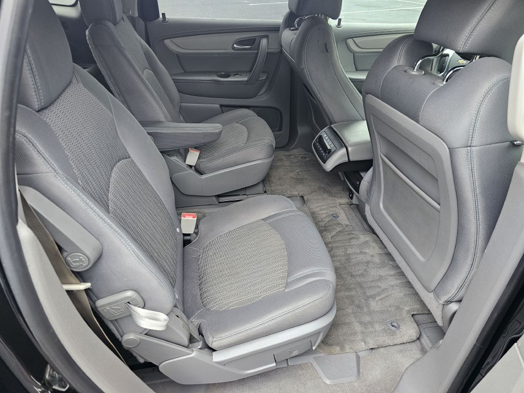2017 CHEVROLET TRAVERSE - MT2550