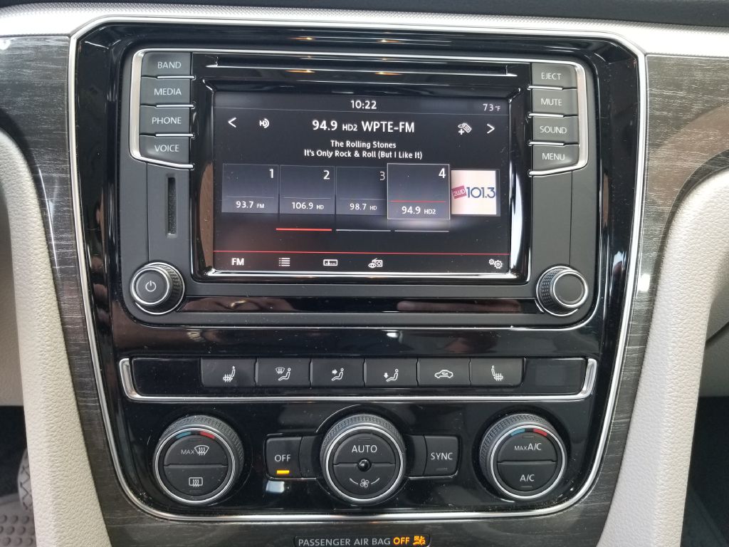 2016 VOLKSWAGEN PASSAT - C6108