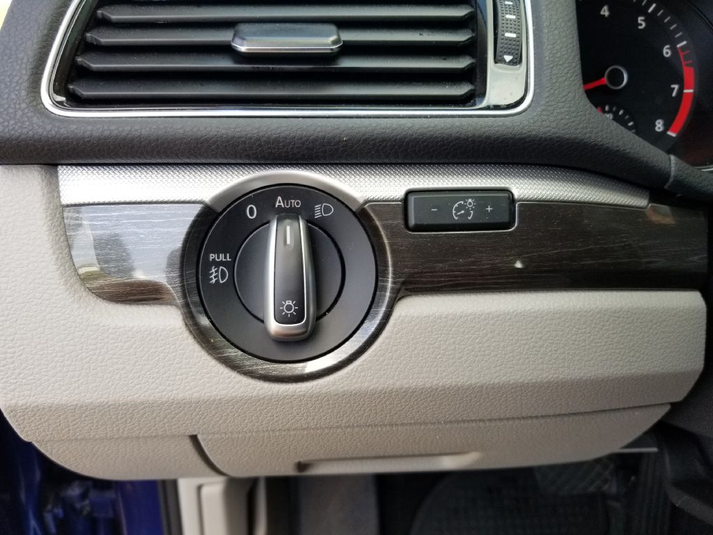 2016 VOLKSWAGEN PASSAT - C6108