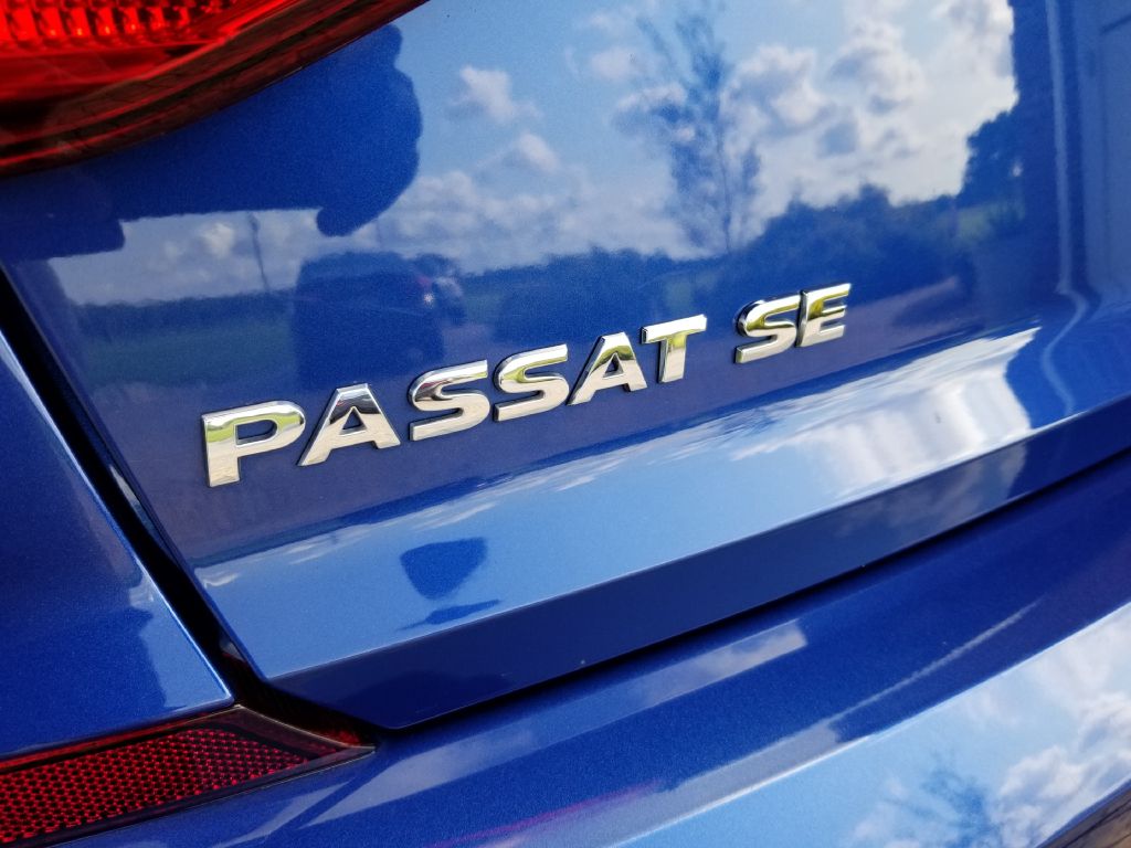 2016 VOLKSWAGEN PASSAT - C6108