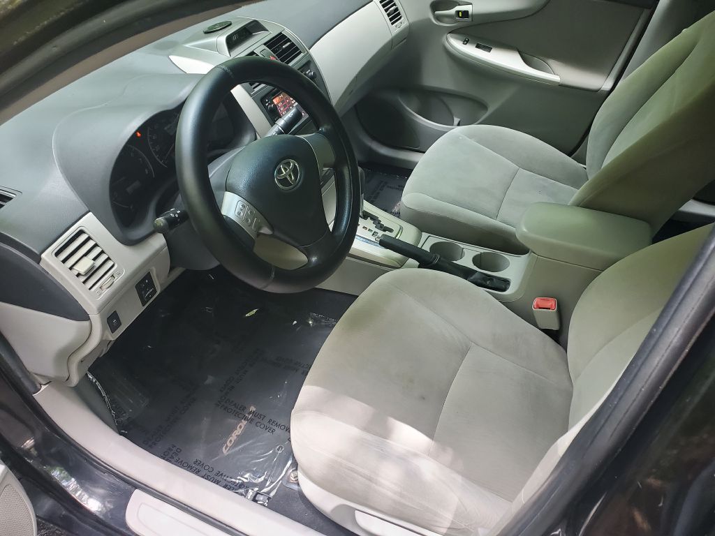 2013 TOYOTA COROLLA - C6910