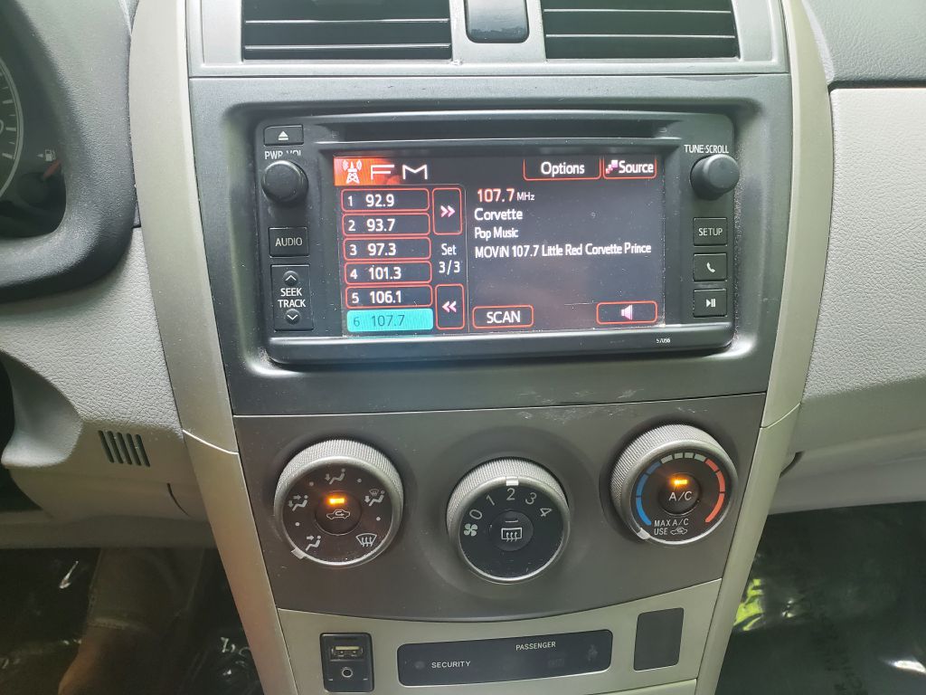 2013 TOYOTA COROLLA - C6910