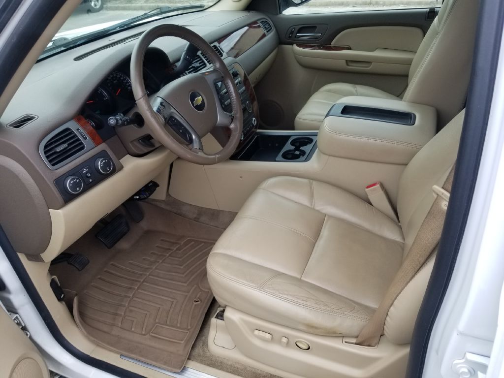 2009 CHEVROLET SUBURBAN - C7171