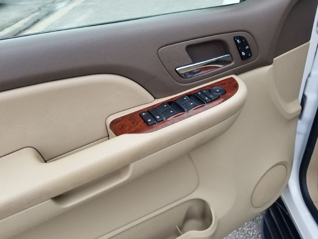 2009 CHEVROLET SUBURBAN - C7171