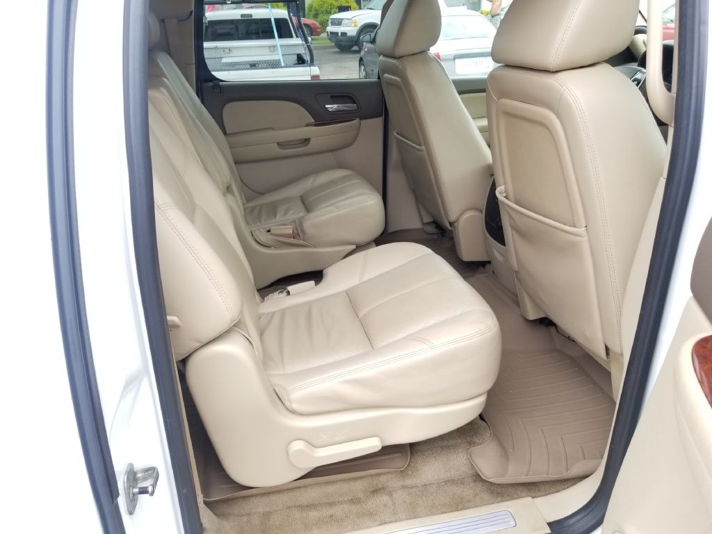 2009 CHEVROLET SUBURBAN - C7171