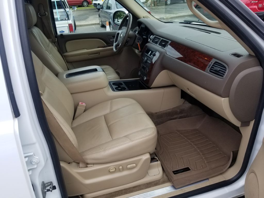 2009 CHEVROLET SUBURBAN - C7171