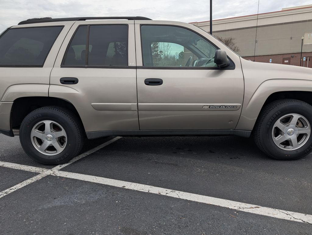 2003 CHEVROLET TRAILBLAZER - C7681