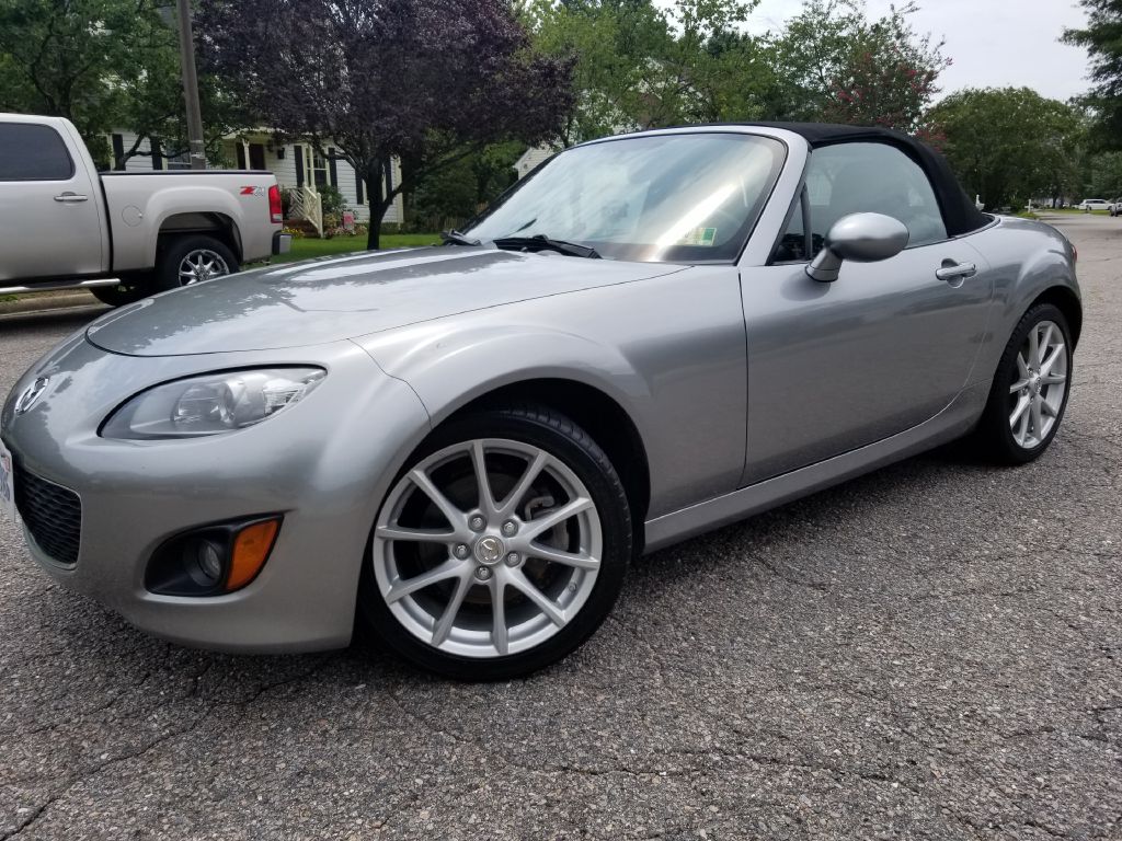 Click for price on this 2010 MAZDA MX-5 MIATA – C9176