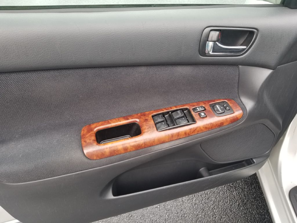 2005 TOYOTA CAMRY - C9551