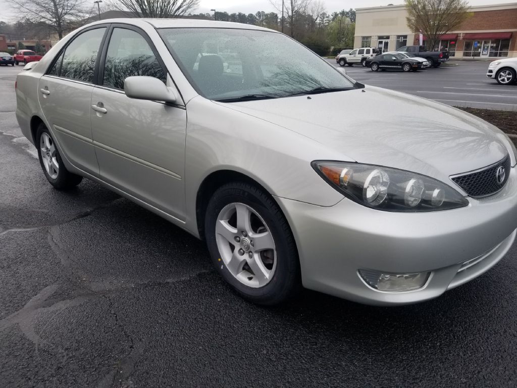 2005 TOYOTA CAMRY - C9551