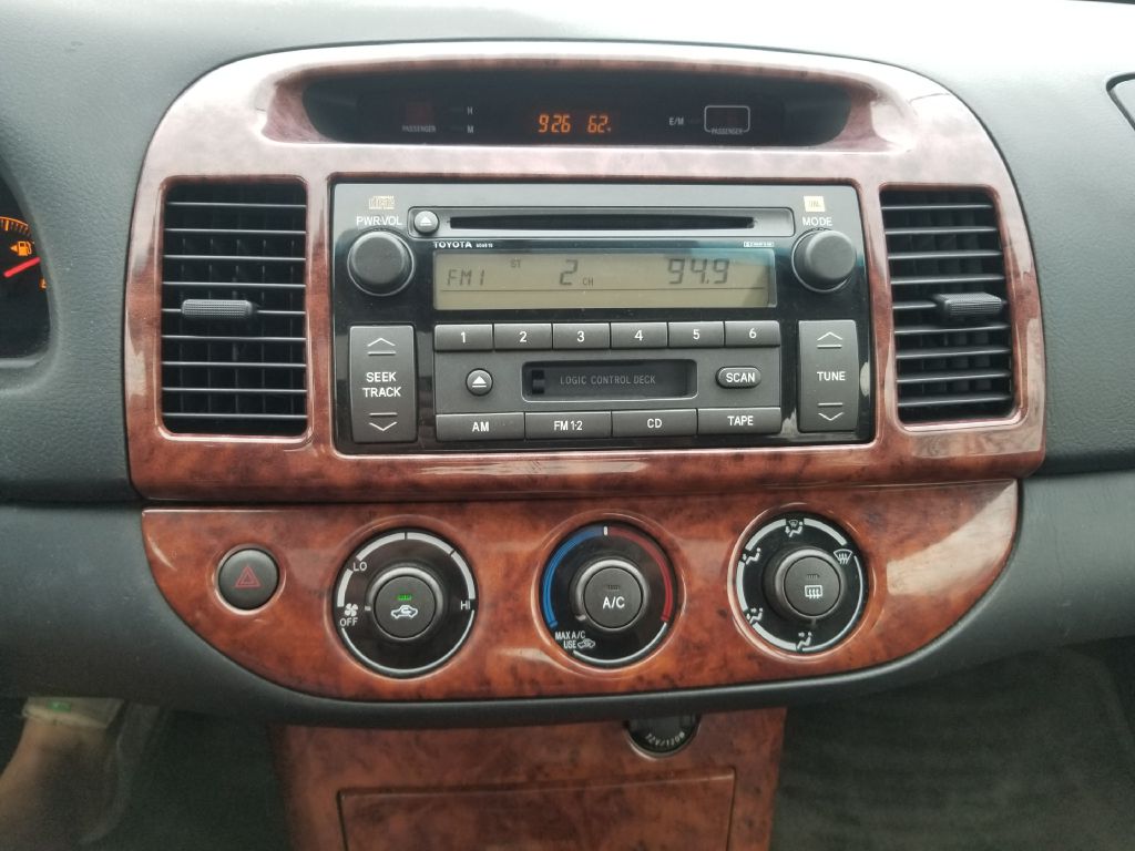 2005 TOYOTA CAMRY - C9551