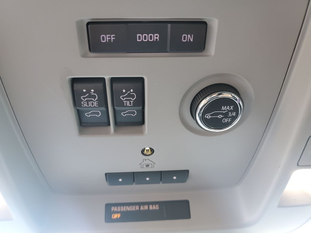 2020 CHEVROLET SUBURBAN - C9615