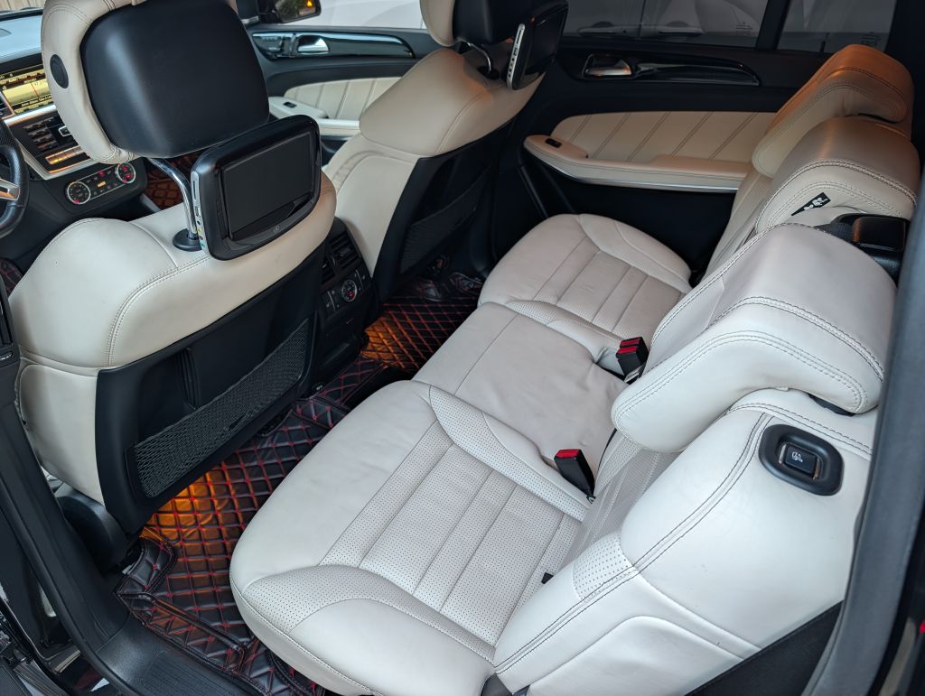 2015 MERCEDES-BENZ GL 63 AMG - HAL1409