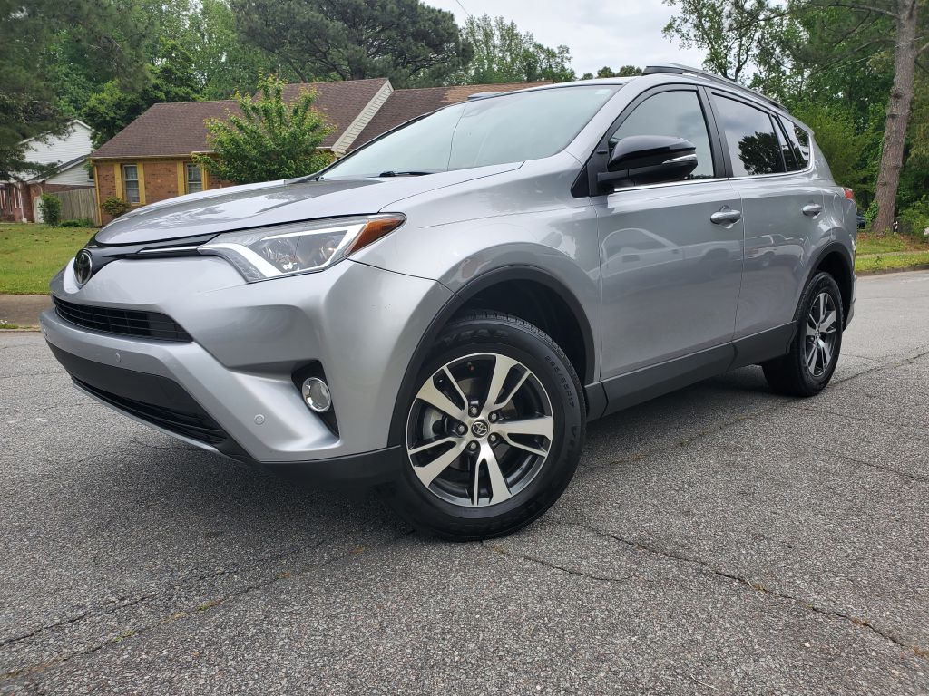 Click for price on this 2017 TOYOTA RAV4 XLE – HAS7013