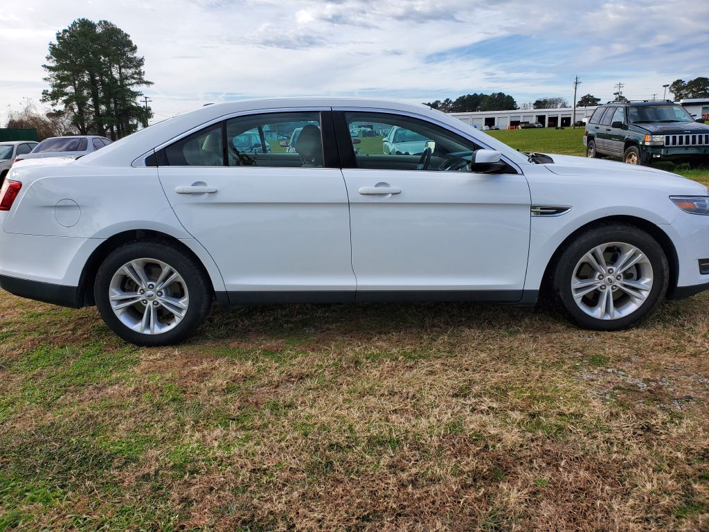 2017 FORD TAURUS - HAS7375