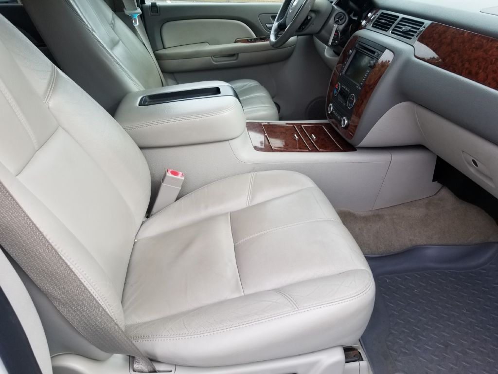 2007 CHEVROLET TAHOE LTZ - HAS9105
