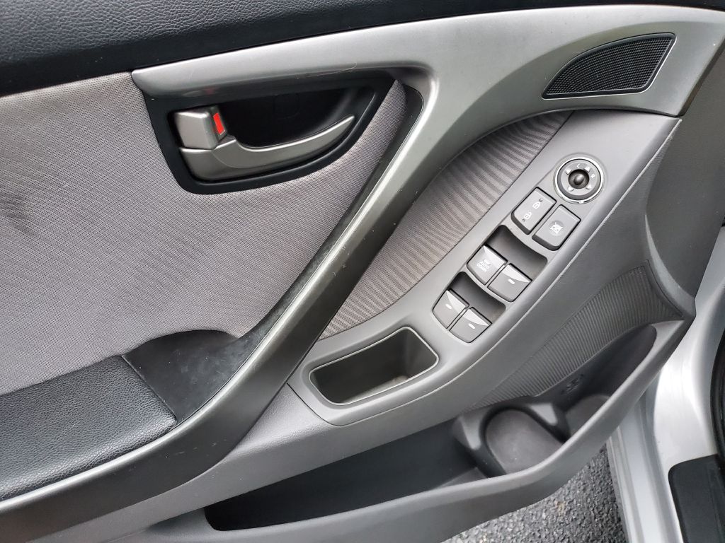 2013 HYUNDAI ELANTRA - HAS9493
