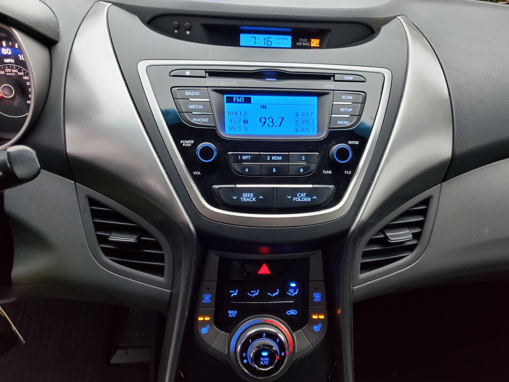 2013 HYUNDAI ELANTRA - HAS9493