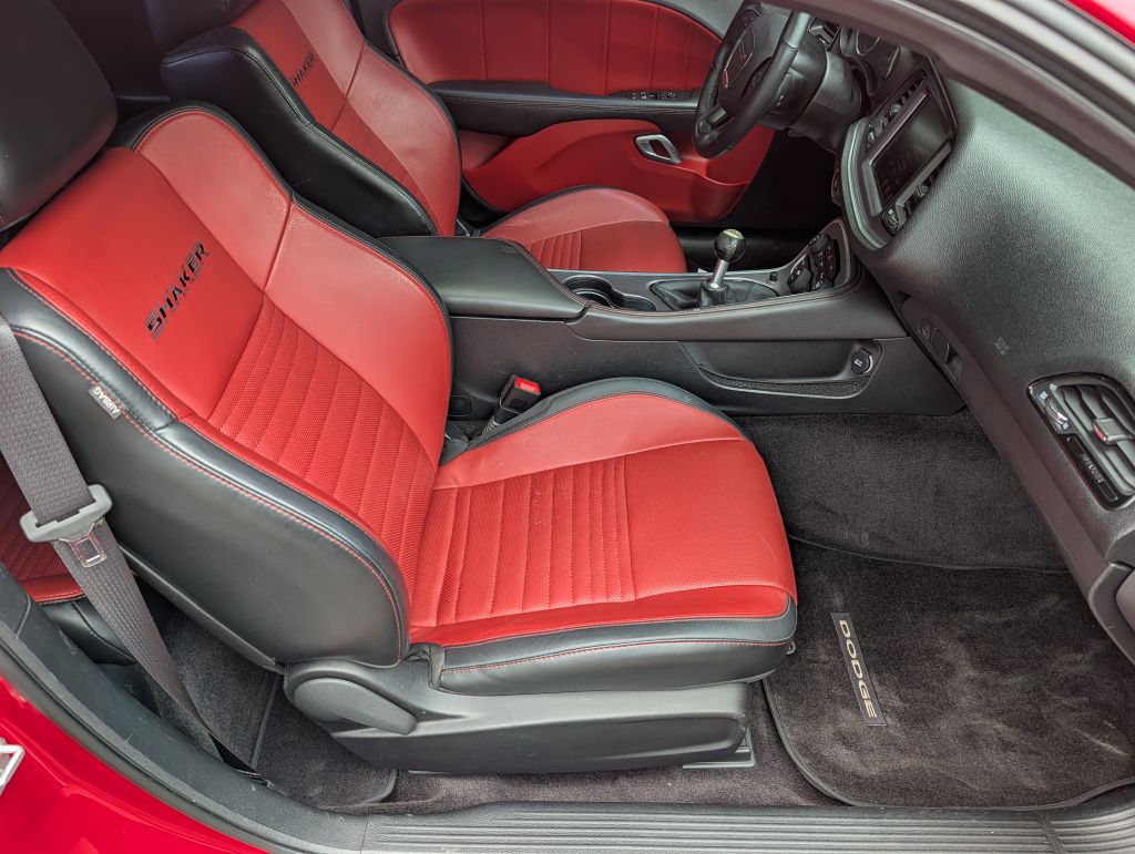 2016 DODGE CHALLENGER - IAW7414