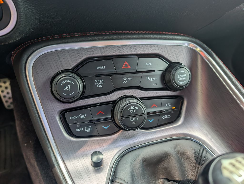 2016 DODGE CHALLENGER - IAW7414