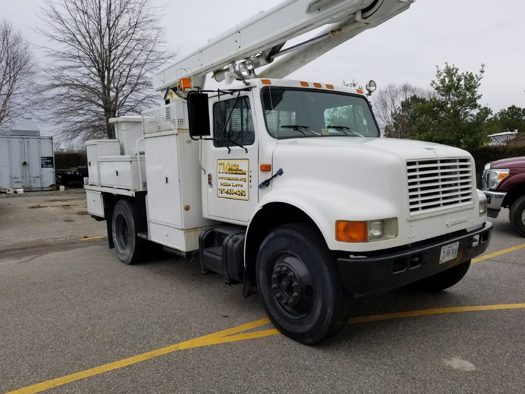 1995 INTERNATIONAL BUCKET TRUCK - MAC-4113