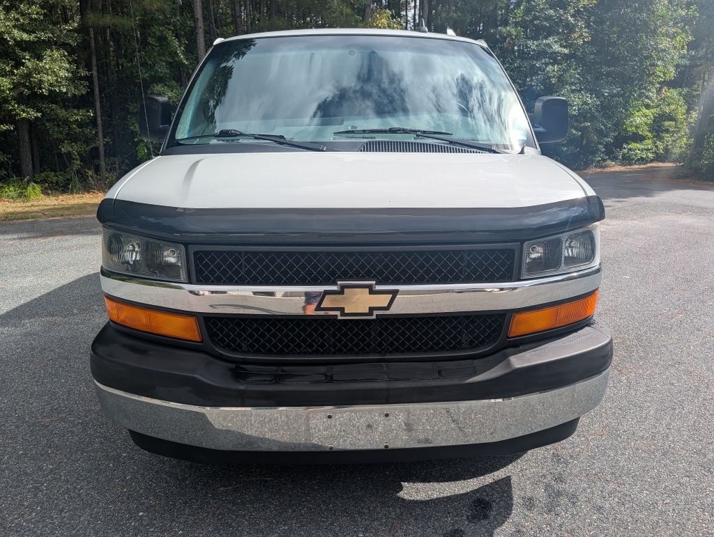 2017 CHEVROLET EXPRESS G2500 - MH9107