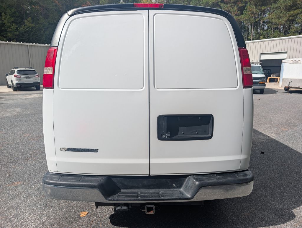 2017 CHEVROLET EXPRESS G2500 - MH9107