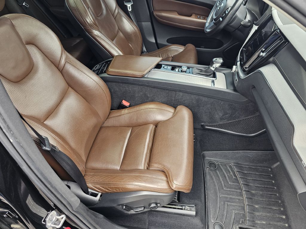2018 VOLVO XC60 - PO0887