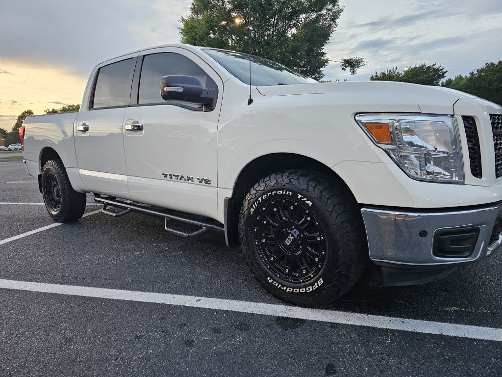 2019 NISSAN TITAN - T4594