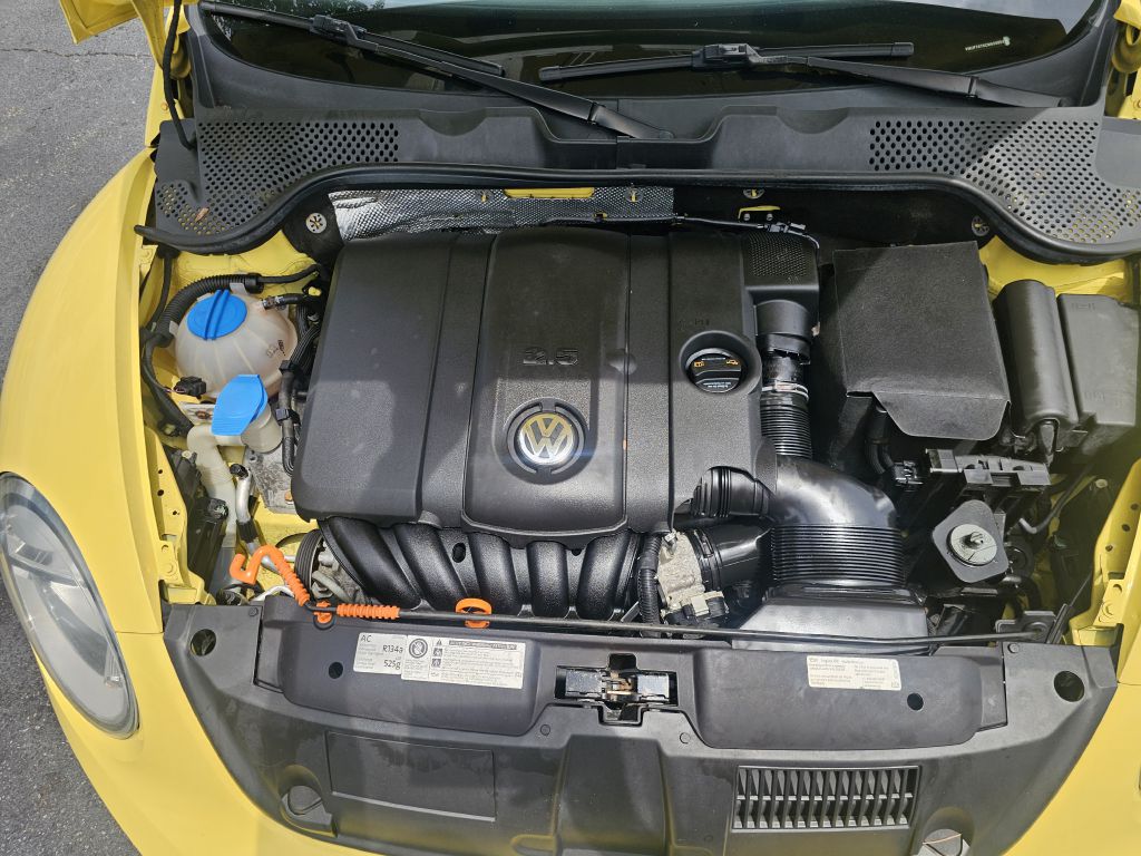 2012 VOLKSWAGEN BEETLE - T8859