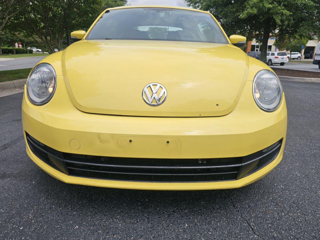 2012 VOLKSWAGEN BEETLE - T8859