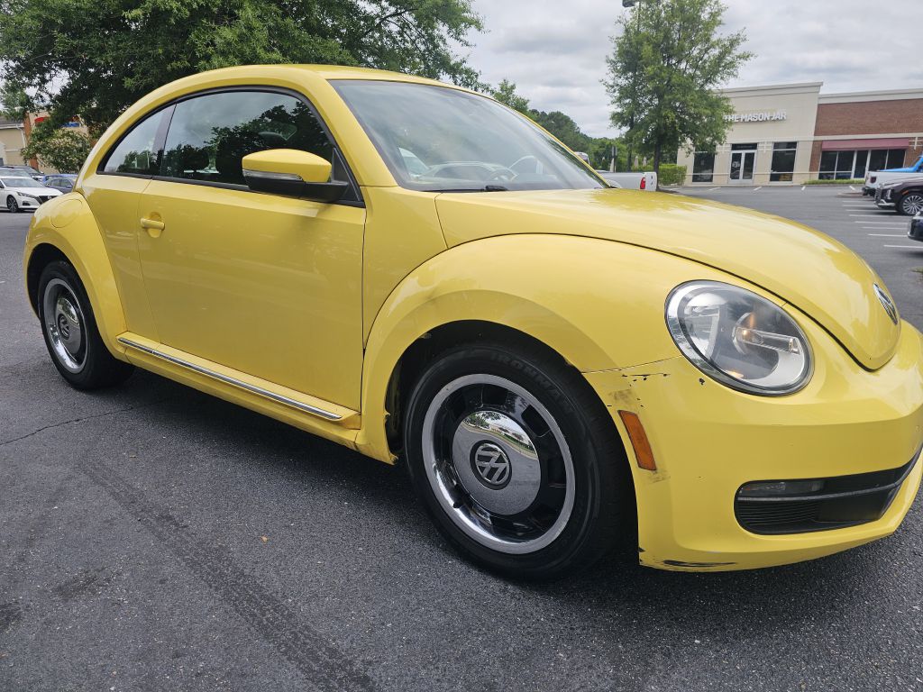 2012 VOLKSWAGEN BEETLE - T8859